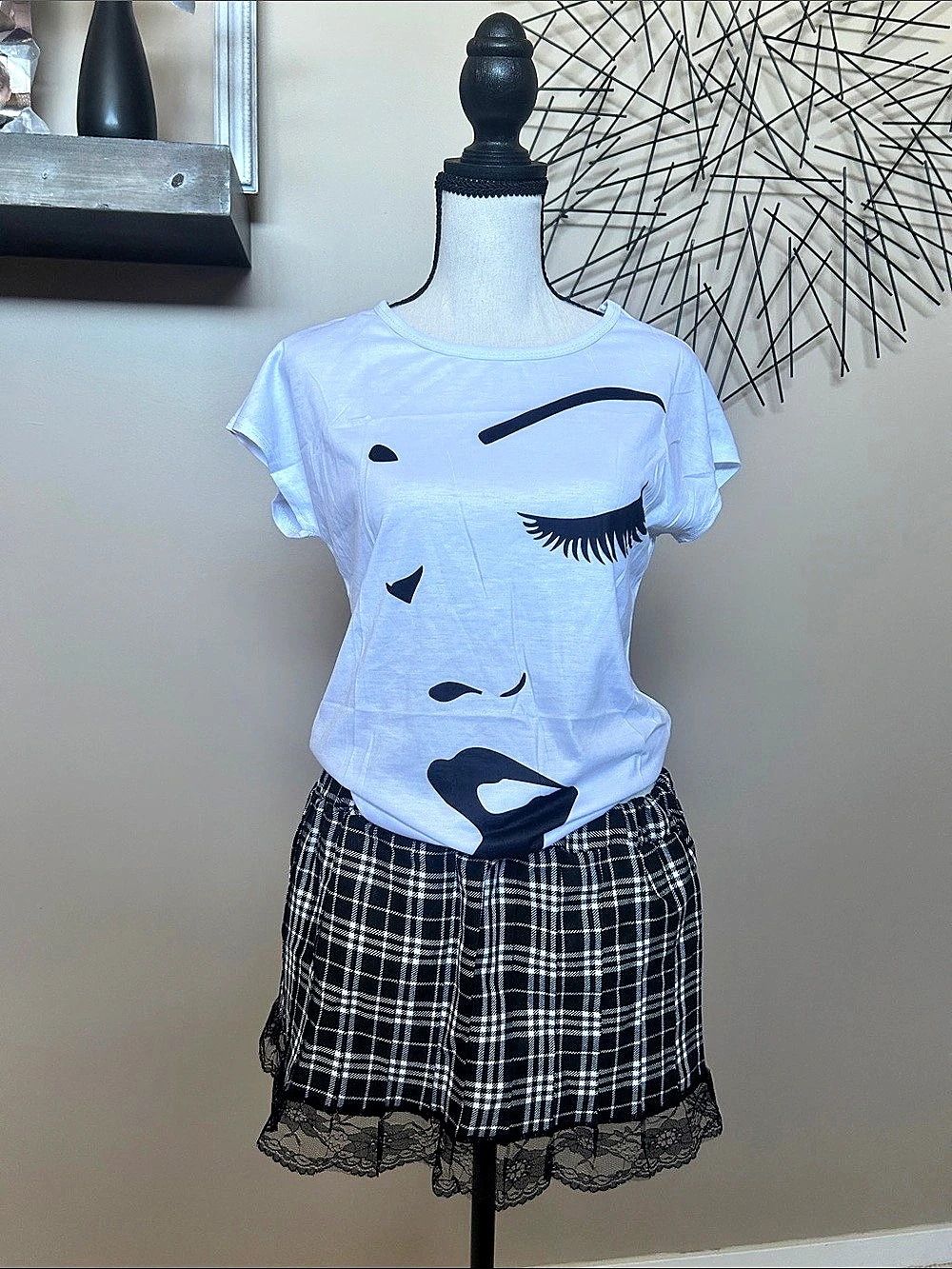 NWOT Pleated Lace Trim Mini Skirt (Sz M) w/ Graphic Short Sleeve T (Sz XS)